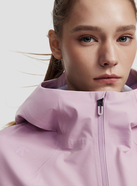 DESCENTE迪桑特WOMEN’S TRAINING系列女士防风防水透湿冲锋衣