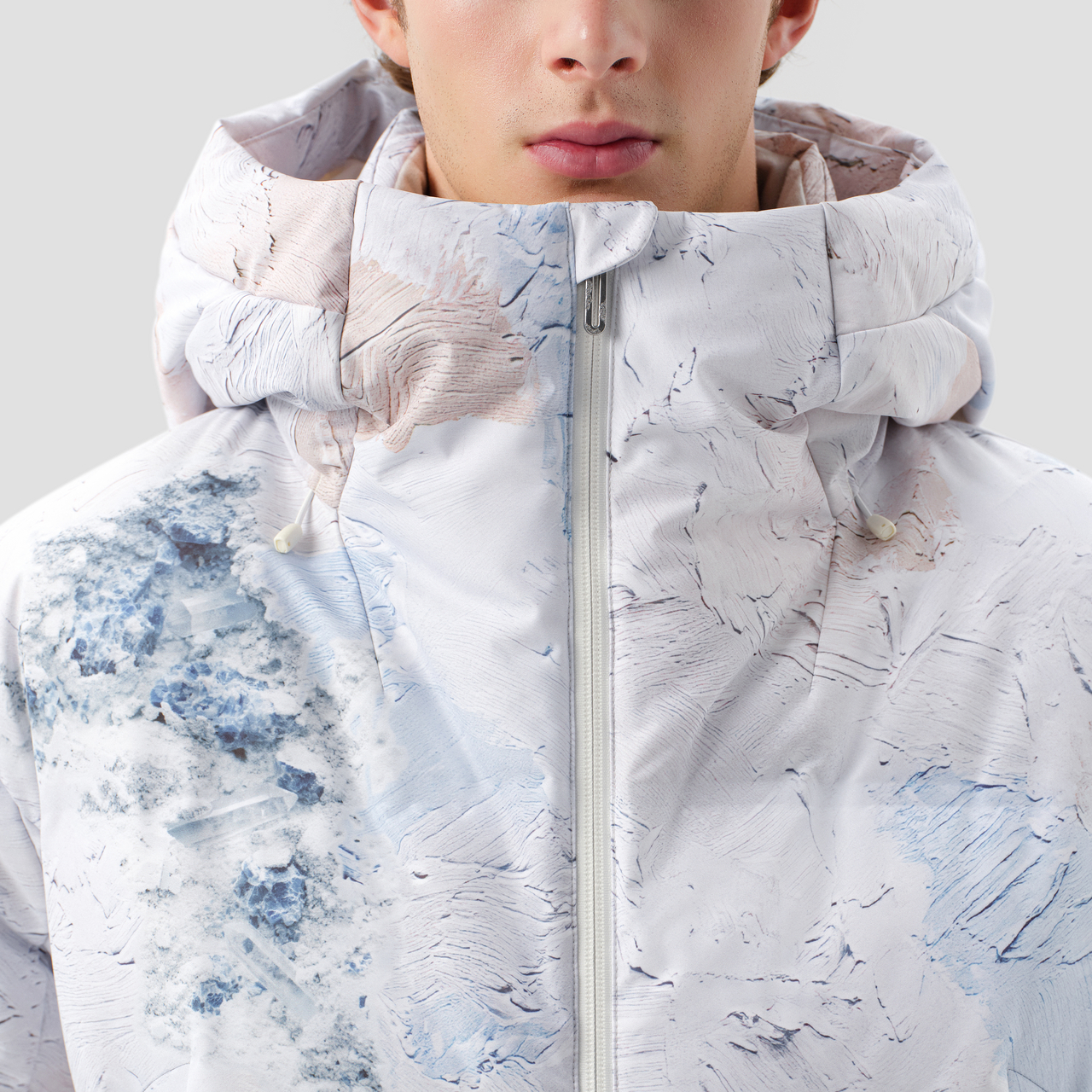 DESCENTE x Daniel Arsham艺术家联名系列男女同款长款羽绒服新品 - 图1