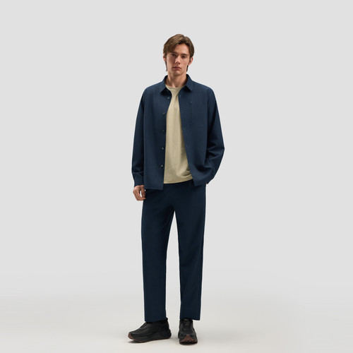 DESCENTE迪桑特DUALIS系列男士都市通勤宽松麻感长袖衬衫 - 图0