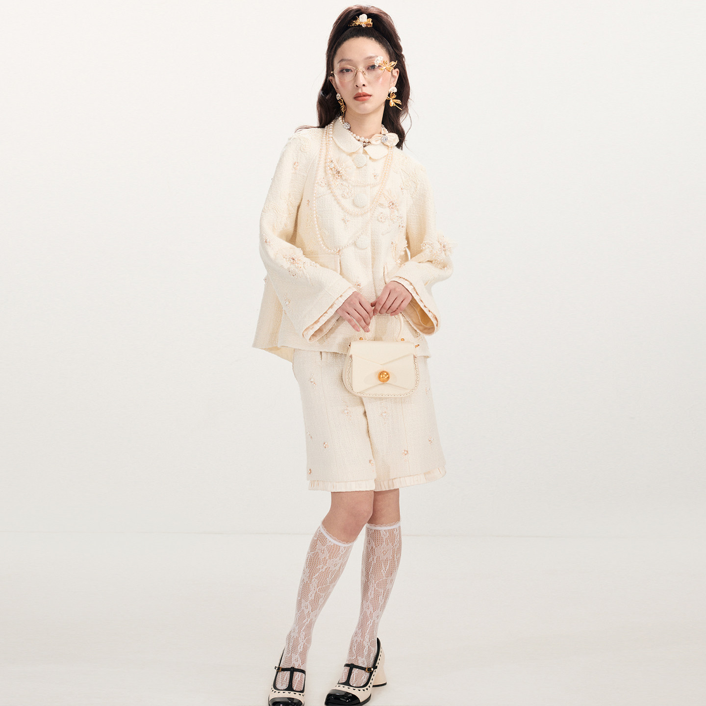 lefame拉飞姆2026春季新款时尚花朵珠绣珍珠装饰粗花呢短裤休闲裤,淘宝优惠券,粉丝福利购,淘宝优惠卷