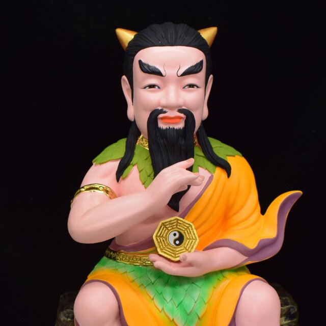 Resin statue of Emperor Fuxi, the founder of Bagua