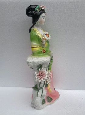 陶瓷何仙姑神像家居摆件