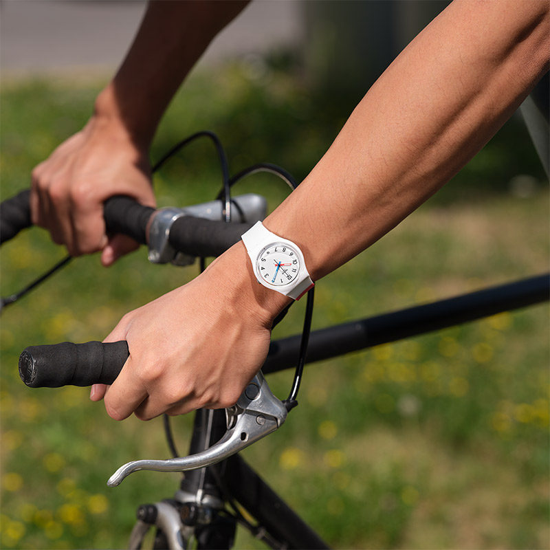 swatch瑞士男女士新品简约撞色手表 Swatch斯沃琪瑞士腕表