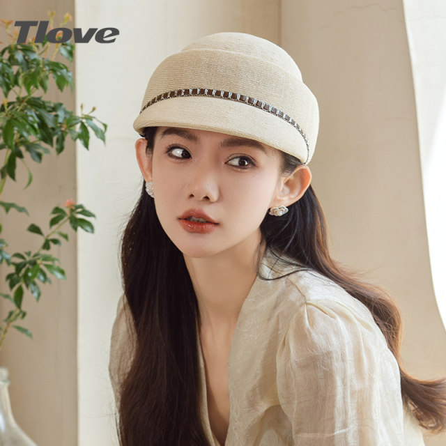 Elegant equestrian hat for women traveling outdoors and versatile