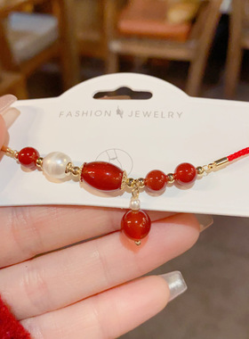 新年款时尚轻奢甜美淡水珍珠红色圆珠手链气质简约设计感手环