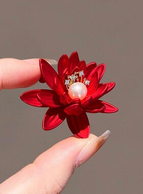 中国风红色莲花胸针高端女