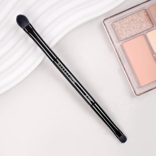 小胖丁k122双头下眼影刷小号细节眼部刷眼尾卧蚕铺色动物羊毛套装 - 图3