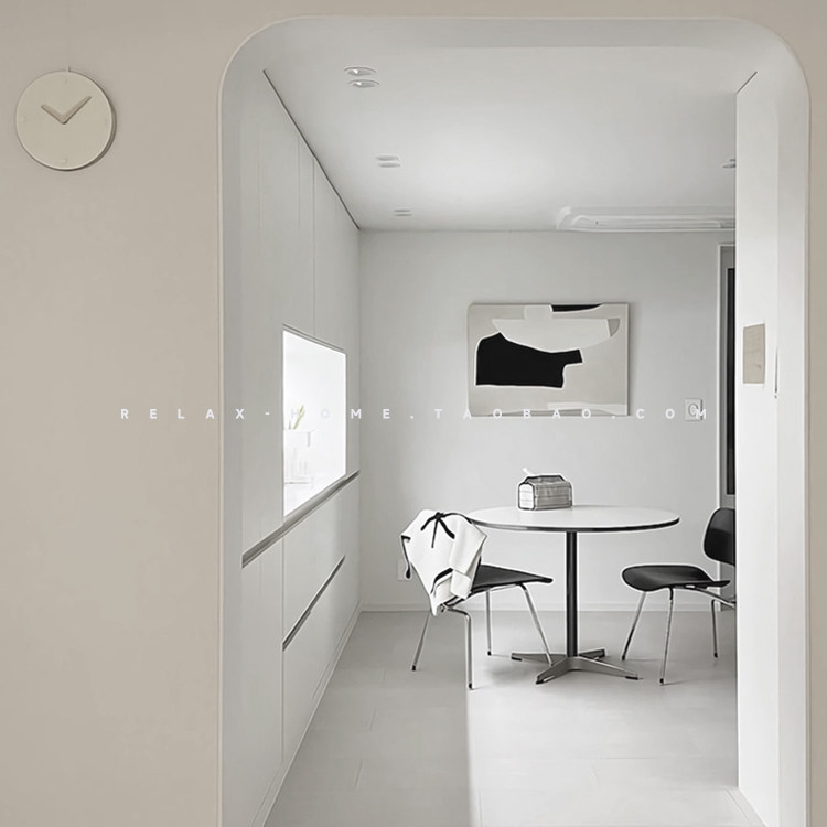 伊姆斯中古风餐桌韩国博主小户型圆形纯色办公桌咖啡休闲餐饮桌子,淘宝优惠券,粉丝福利购,淘宝优惠卷