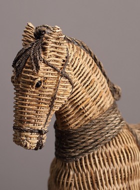美式乡村藤编纹树脂马装饰摆件民宿客厅玄关创意办公桌工艺品摆设