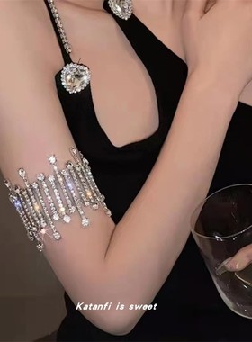 轻奢女皓石弹力手镯满钻