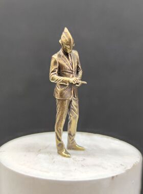 黄铜 1/43抽烟西装男恶搞笑社会迪迦奥特曼动漫型男手办模型摆件