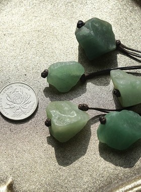 不生气毛衣链绿色挂坠森系东陵玉