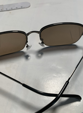 天然水晶石头眼镜淡淡茶色养眼保真清晰度高保真天然有棉保真