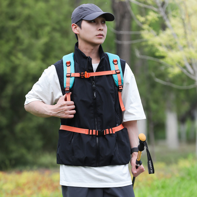 Outdoor mountaineering lightweight waterproof large capacity backpack