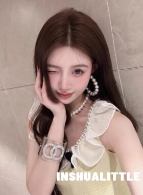 26s新款亚克满钻字母手镯手饰