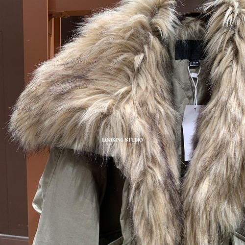 UR&DC2025冬季新款钟楚曦同款摩登毛领大翻领毛边短款棉服外套女 - 图1