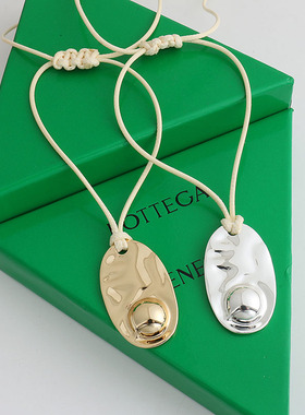 极简风金属肌理纹椭圆吊牌项链女