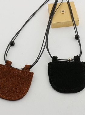 极简月牙包项链挂脖麂皮毛衣链女