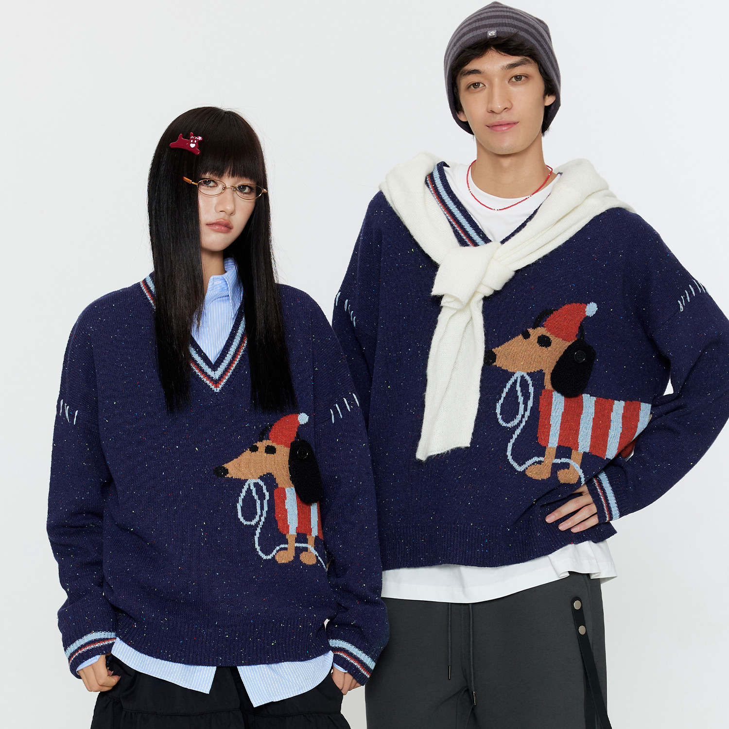 傅铂涵同款GUUKA潮牌腊肠狗提花毛衣男冬季情侣短款V领针织衫宽松,淘宝优惠券,粉丝福利购,淘宝优惠卷