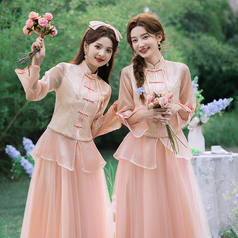 中式伴娘服女2025冬季新款姐妹团礼服小个子高级感仙气旗袍伴娘裙 - 图2