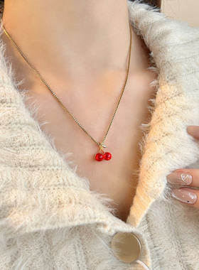 无注册商标红色樱桃吊坠项链