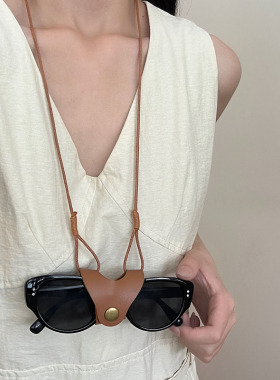 2025新款眼镜挂绳项链墨镜挂脖绳眼镜链防丢皮质眼镜盒度假配饰