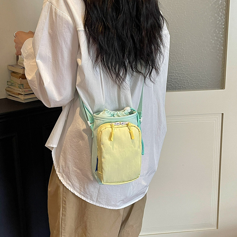 Sports water bottle bag, travel crossbody bag, walking mobile phone bag