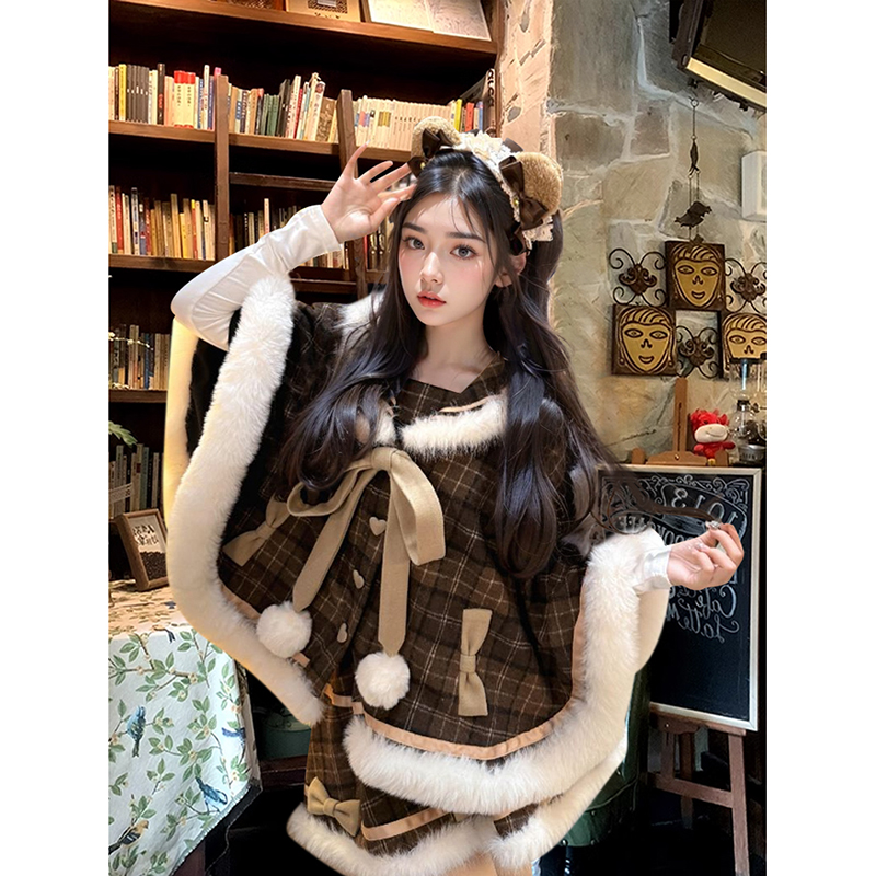 绒绒雪 秋冬可爱甜美毛边连帽斗篷少女纯欲蓬蓬短裙洋装圣诞套装 - 图3