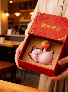 新中式可爱小猪桌面摆件