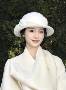 赫本名媛千金风帽子女2025秋冬