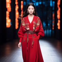 Winter New Chinese womens clothing alienation wearing hitch strength Large red high-end knitted dress with luxury big cards