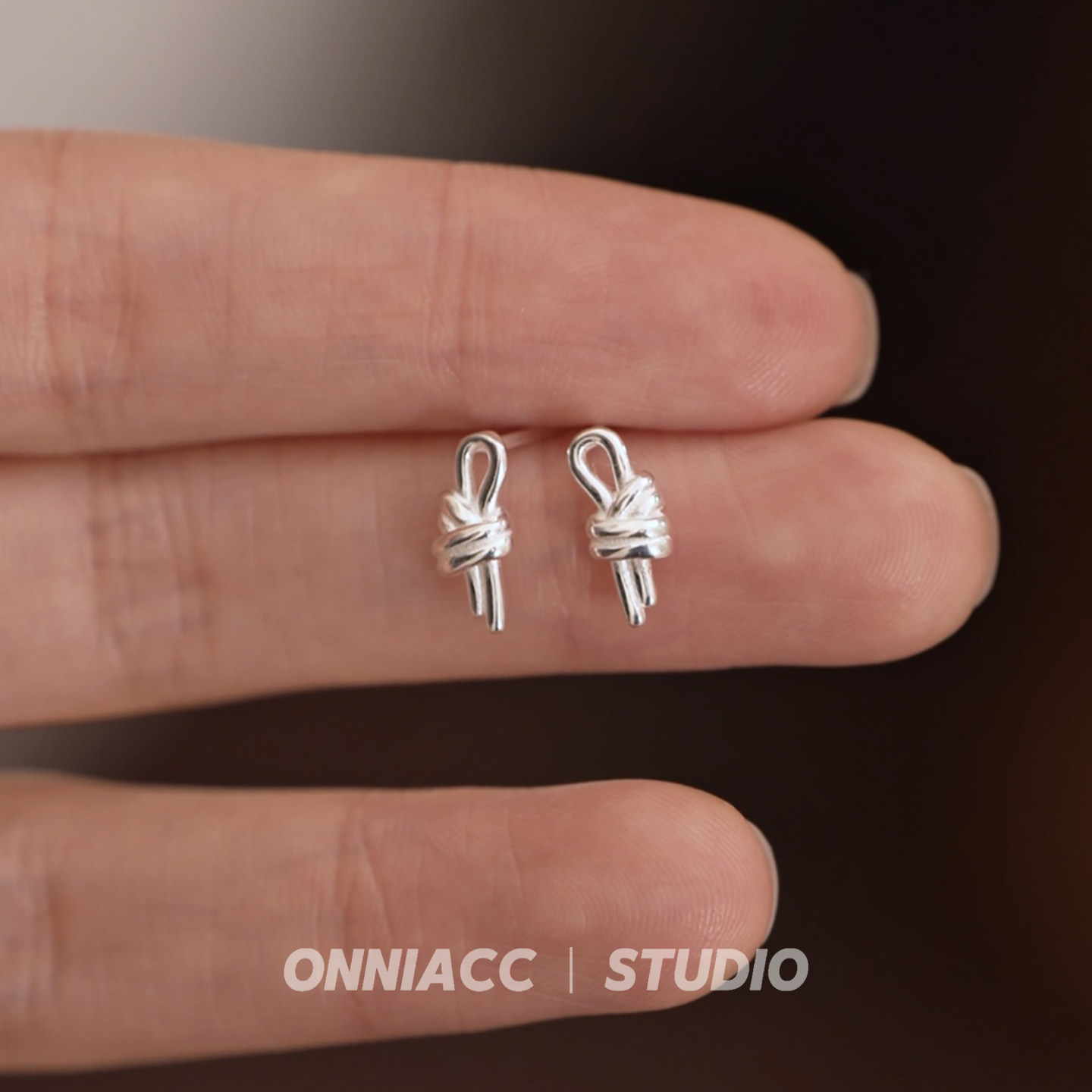 打结蝴蝶结耳钉女耳环纯银小巧迷你高级感轻奢小众设计2025年新款,淘宝优惠券,粉丝福利购,淘宝优惠卷