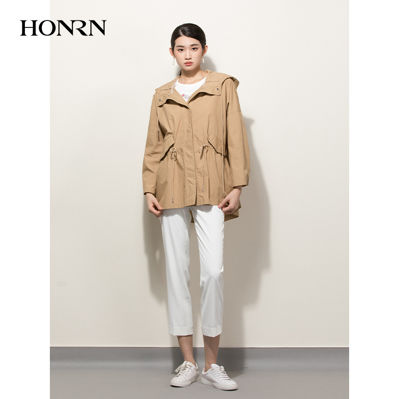 HONRN/红人卡其色宽松休闲连帽抽绳收腰风衣外套女春秋HG33OF428