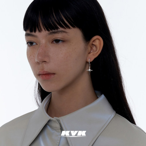 KVKCLOUD云系列十字星耳钉白鹿同款闪光耳环轻奢高级耳圈 - 图1