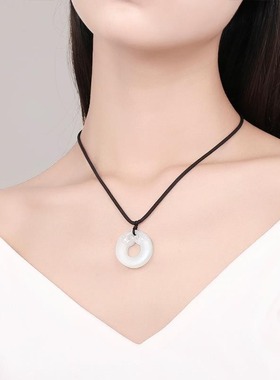 天然和田玉平安扣吊坠祥云玉佩