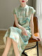 Tencel ຝ້າຍຈີນແບບໃຫມ່ປັບປຸງຍາວ cheongsam 2025 summer ໃຫມ່ຂອງແມ່ຍິງແຫ່ງຊາດ retro slim dress