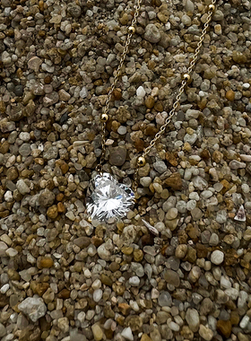 pn爱心锆石纯银防过敏锁骨链