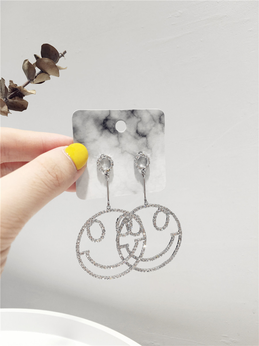 韩国风少女心可爱镶钻笑脸表情耳环 丹维拉耳环