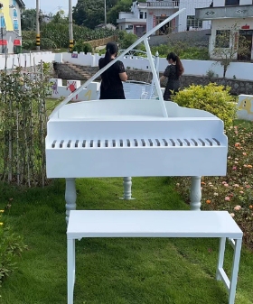 户外仿真钢琴道具摆件