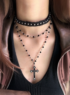 暗黑哥特风黑色串珠十字架项链
