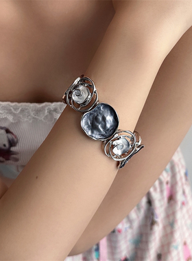 复古时尚蓝色金属花朵镂空手镯