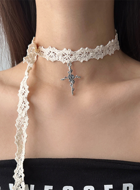 纯欲风白色镂空蕾丝十字架绑带