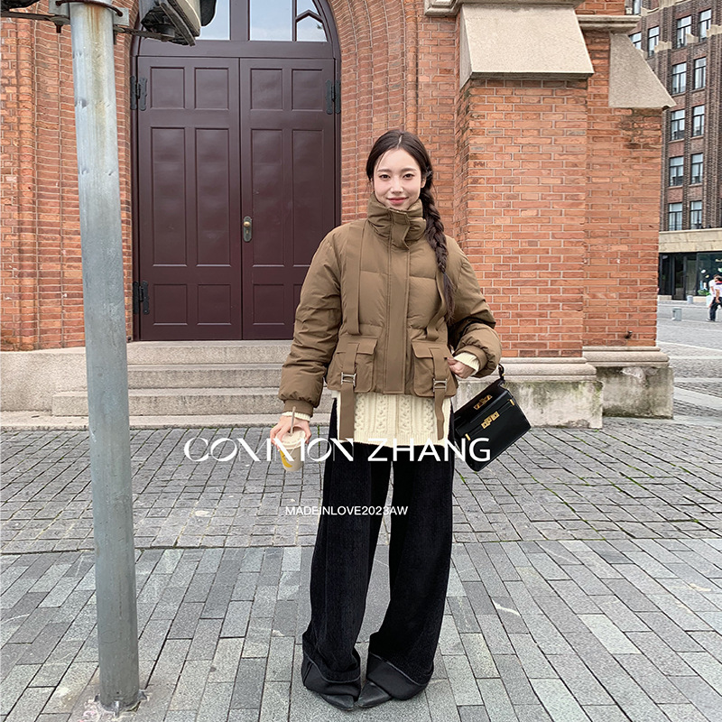 攸吉 CZ ZHANG90白鸭绒羽绒服女冬季工装口袋立领保暖短外套83420