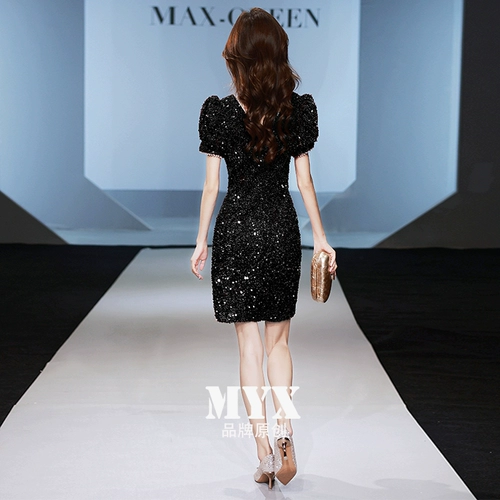 Черное вечернее платье, элитная юбка, блестки для ногтей, французский стиль, яркий броский стиль, легкий роскошный стиль, изысканный стиль