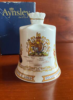 Aynsley 安斯丽 2002英国女王金禧限量纪念收藏 皇冠铃铛造型摆件