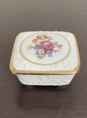 PM 德国 Dresden 德累斯顿花卉方形首饰盒 方罐收藏描金瓷盒 盖罐
