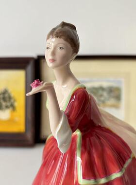Royal Doulton 皇家道尔顿 英国 1996年 爱之花限量收藏瓷偶摆件