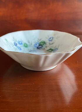 Royal Albert 皇家阿尔伯特 Inspiration 灵感花边碟 骨瓷装饰盘