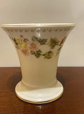 Wedgwood 韦奇伍德 Mirabelle 英国骨瓷宽口小花瓶 阔口描金花瓶
