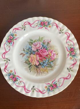 Royal Albert 皇家阿尔伯特 生日礼品收藏盘 花卉装饰赏盘 展示碟